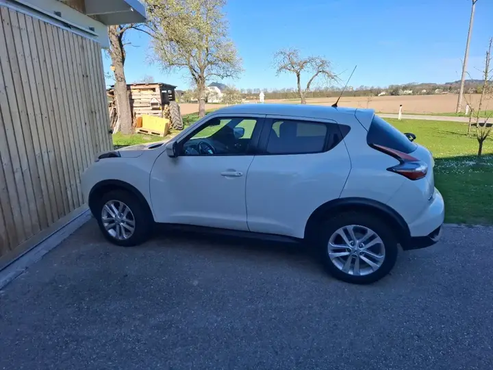 Nissan Juke 2017 photo 2