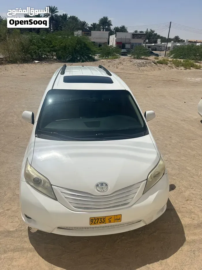 Toyota Sienna 2015 photo 4