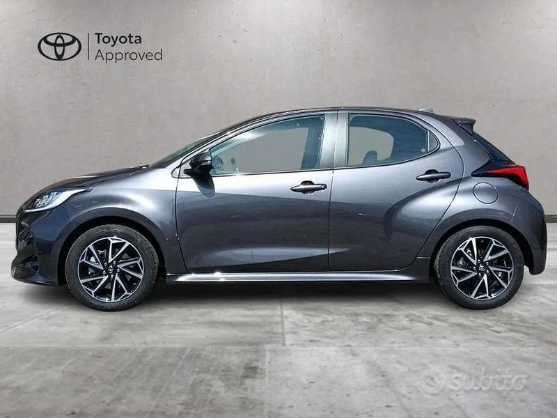 Toyota Yaris 2024 photo 3