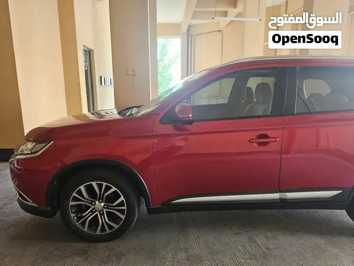 Mitsubishi Outlander 2016 photo 2