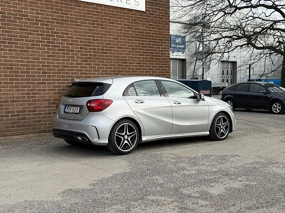 Mercedes-Benz A180 2016 photo 4