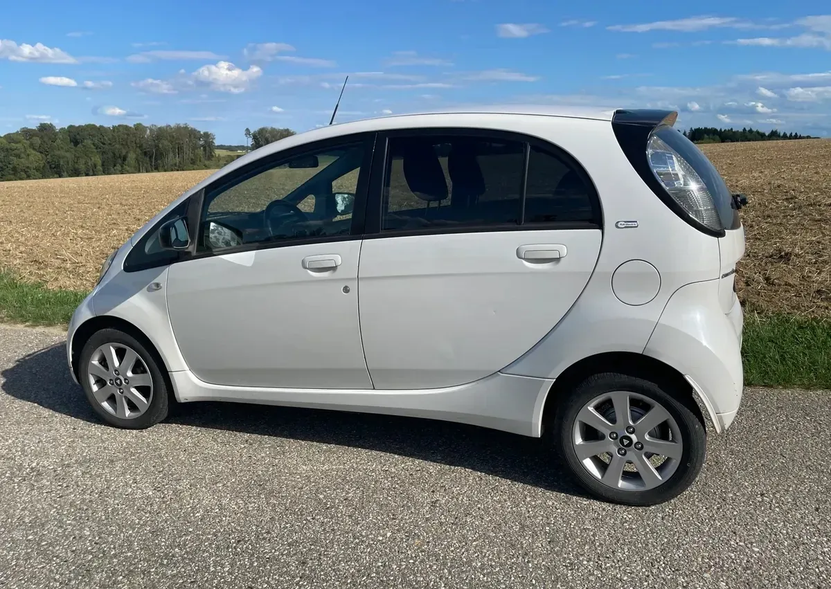 Citroen C-Zero 2011 photo 3