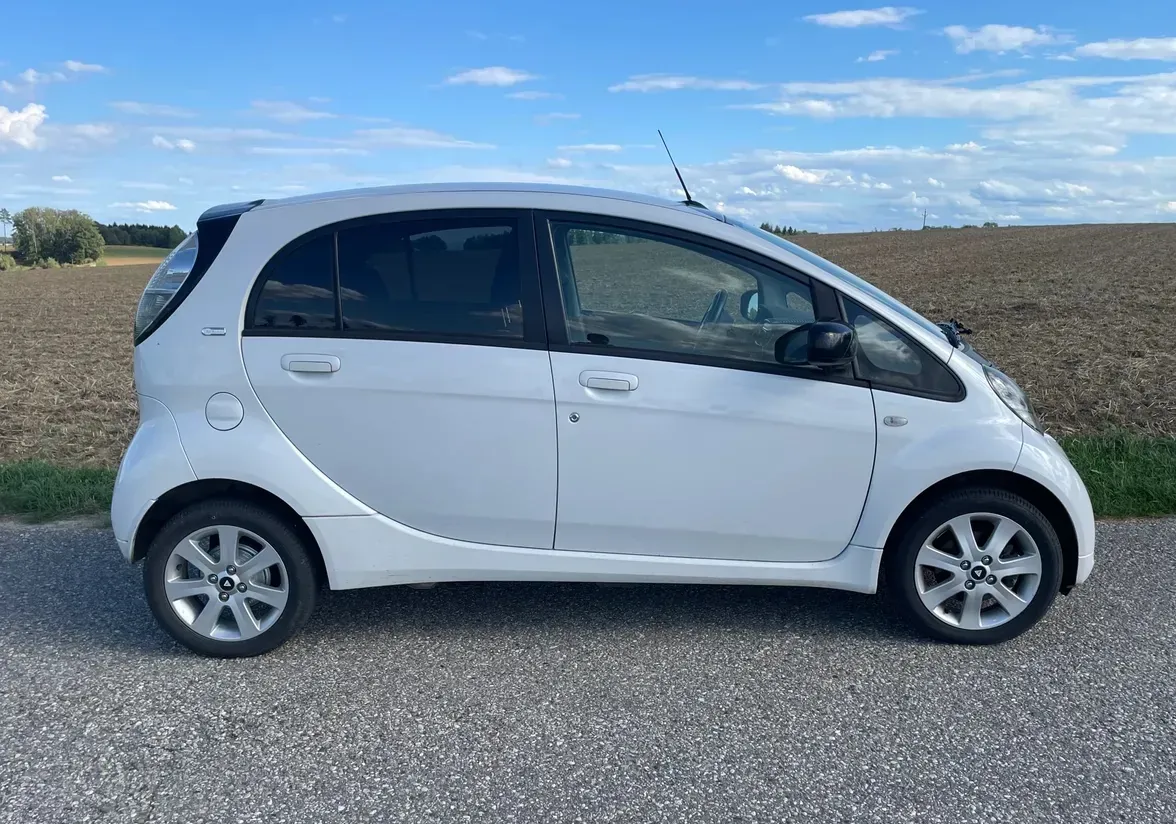 Citroen C-Zero 2011 photo 2