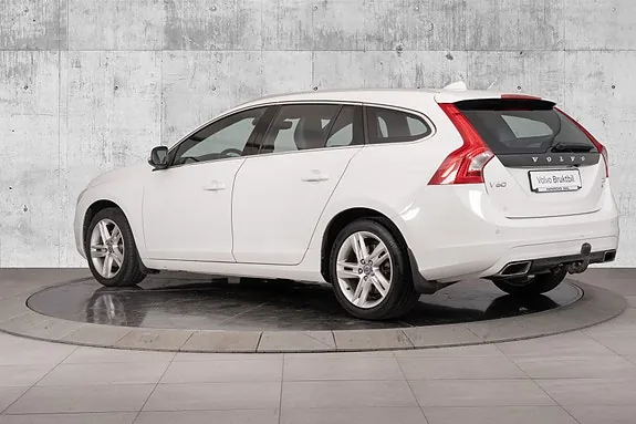 Volvo V60 2015 photo 5