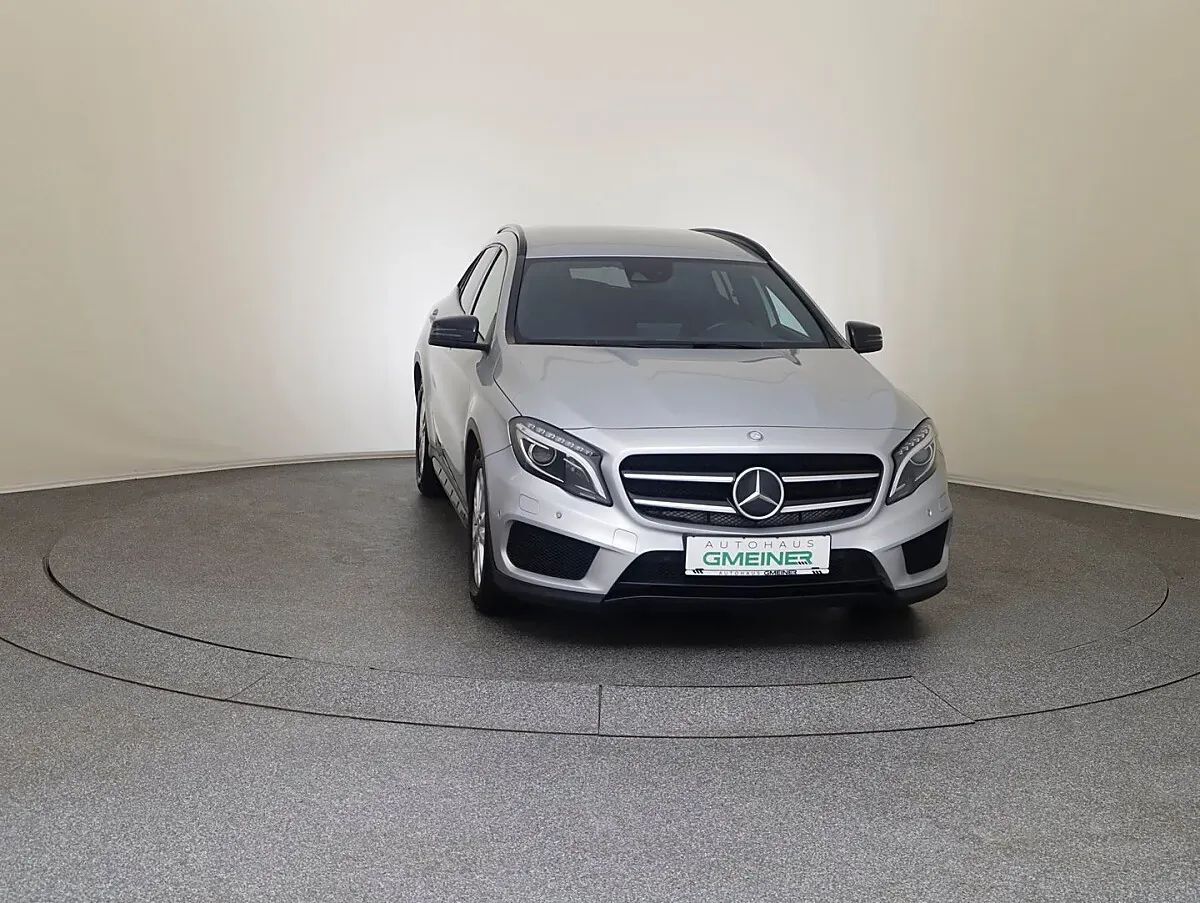 Mercedes-Benz Gla Class 2016 photo 2