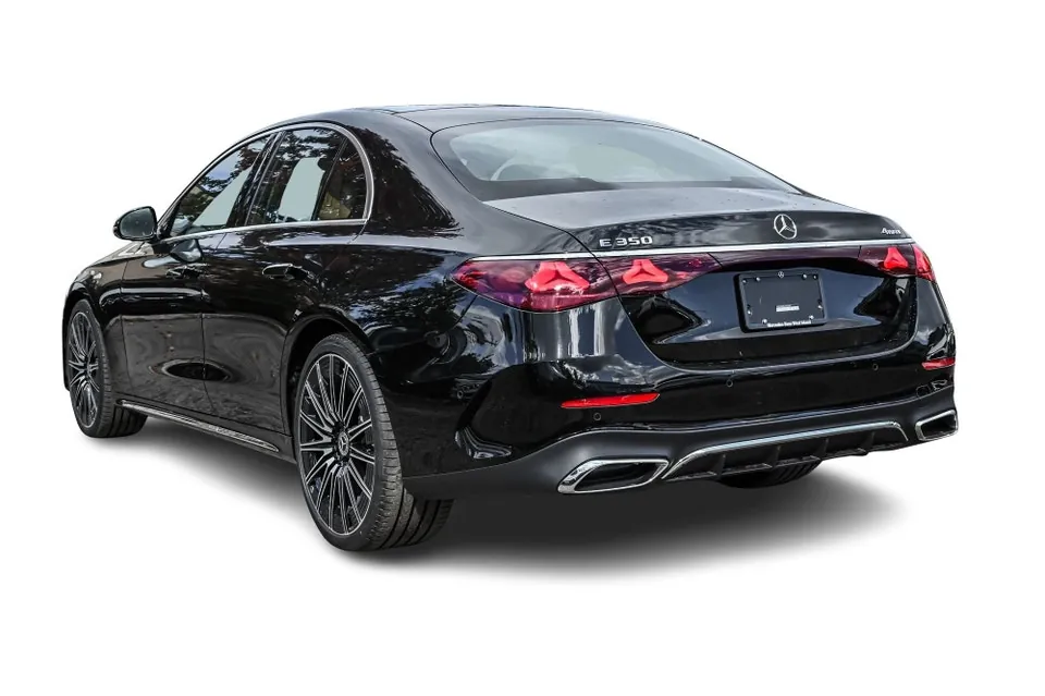 Mercedes-Benz E-Class 2027 photo 5
