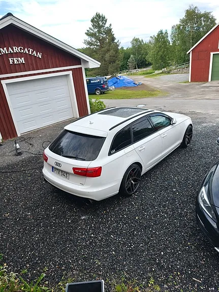 Audi A6 2013 photo 2