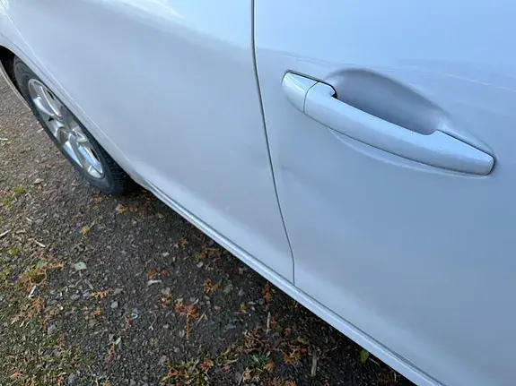 Peugeot 208 2016 photo 3