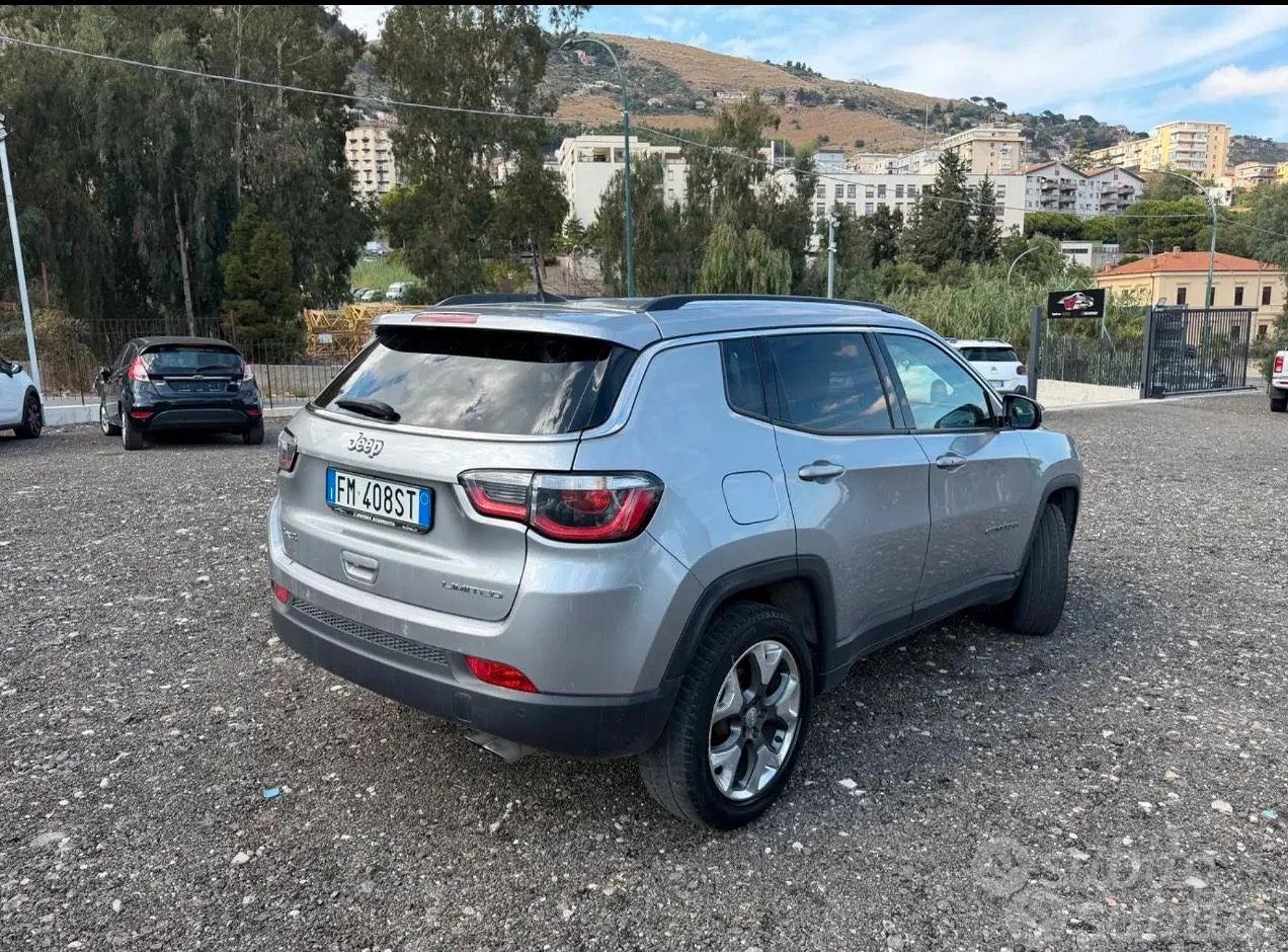 Jeep Compass 2018 photo 2
