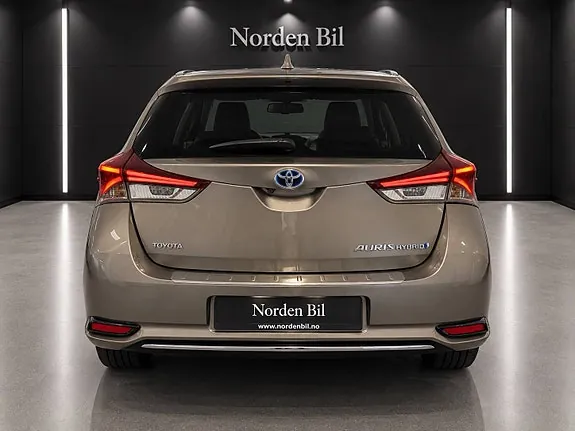 Toyota Auris 2015 photo 5