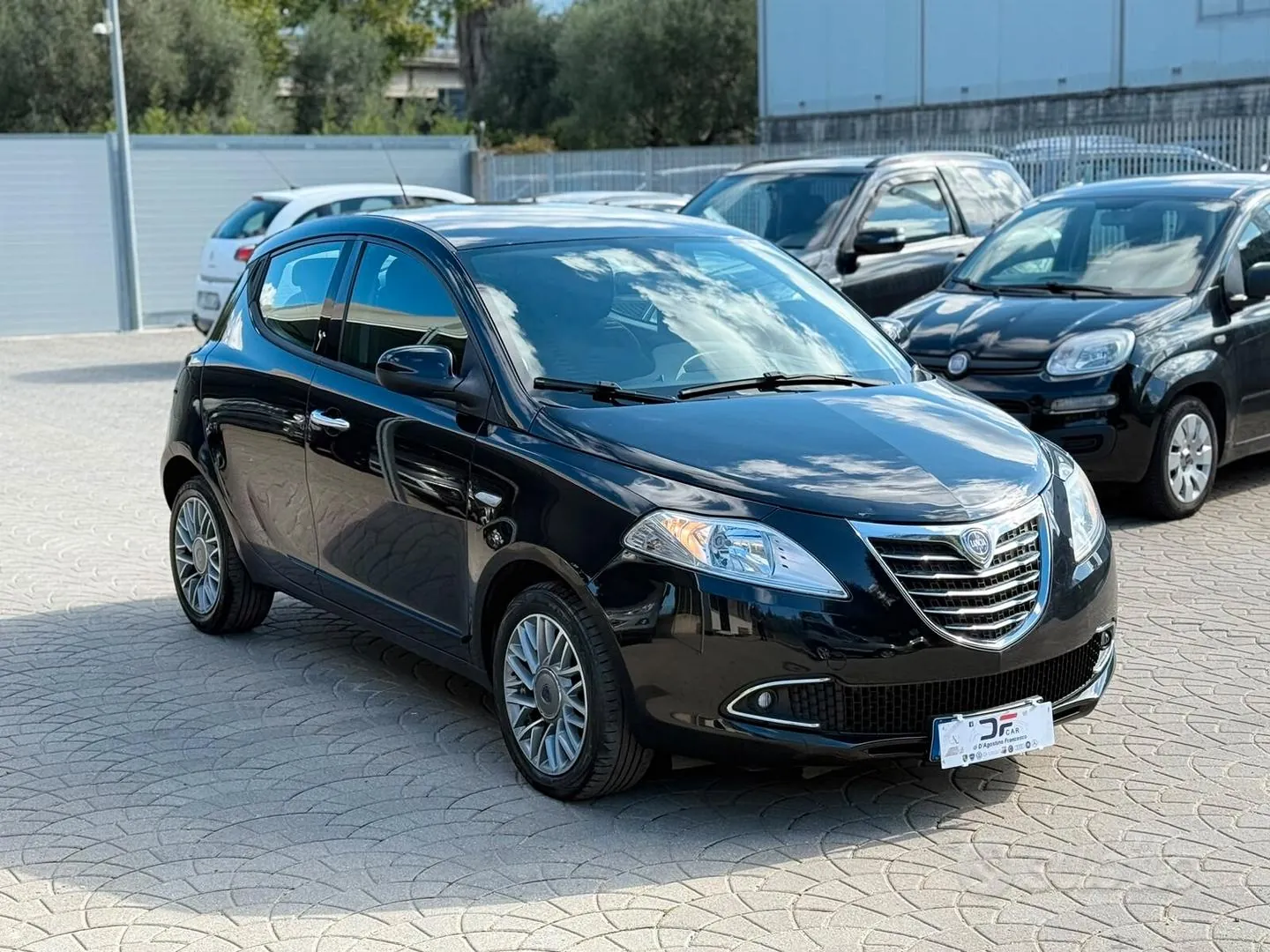 Lancia Ypsilon 2012 photo 3