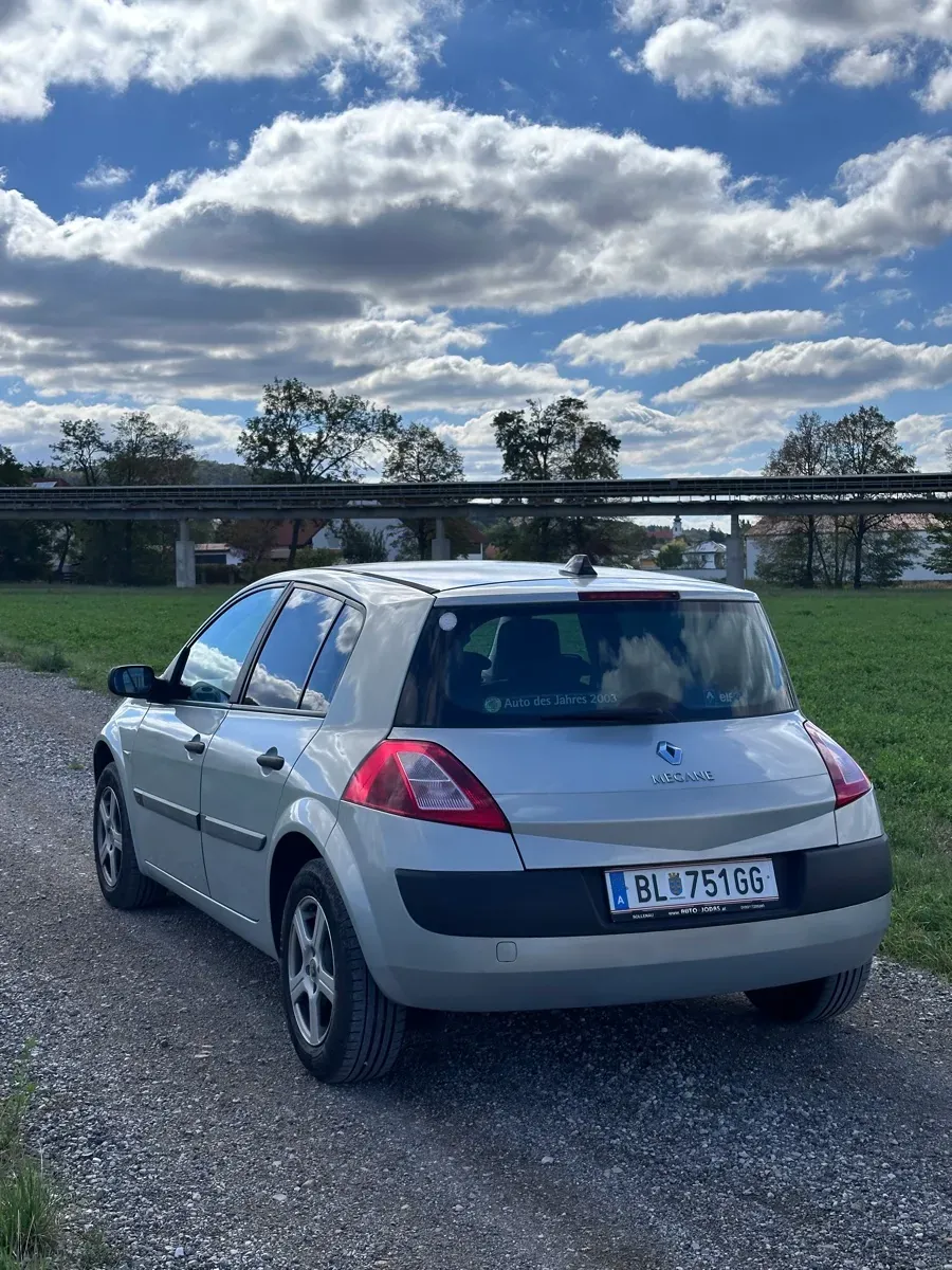 Renault Megane 2003 photo 2