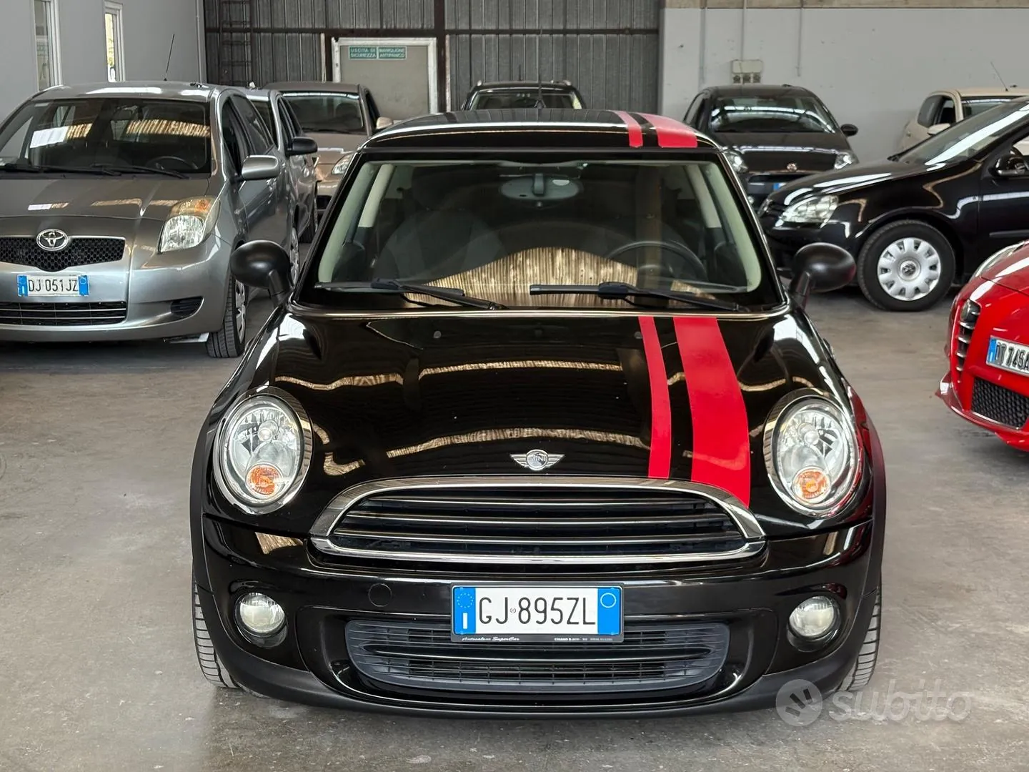 Mini Cooper 2012 photo 2