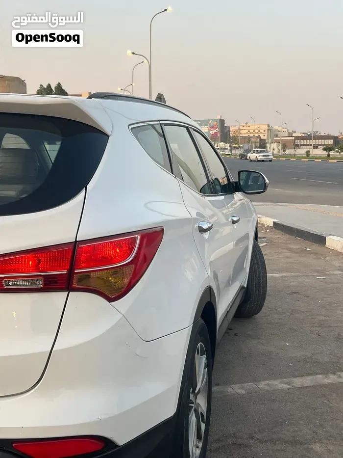 Hyundai Santa Fe 2015 photo 2