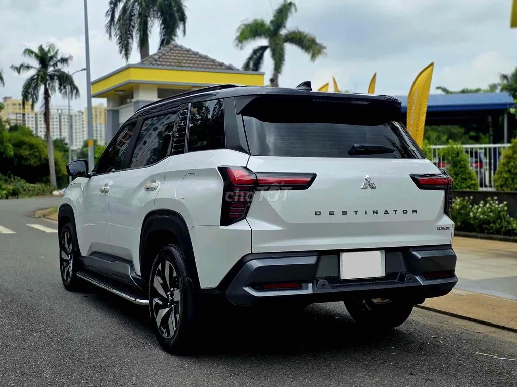 Mitsubishi Destinator Ultimate 2026 photo 5