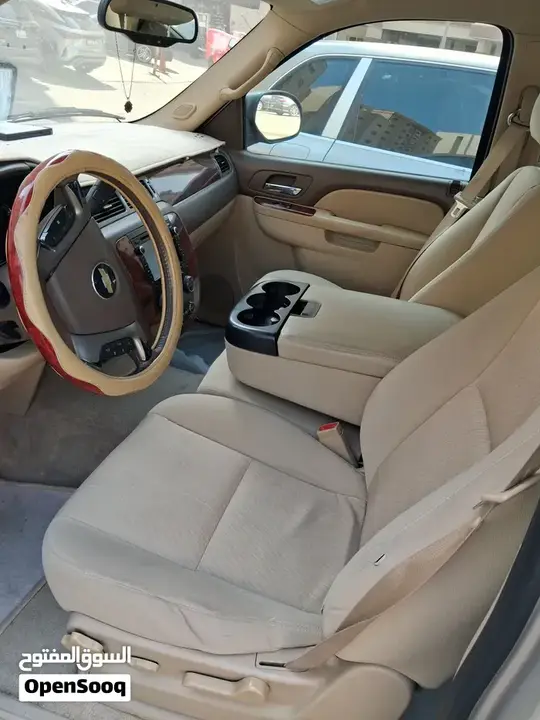 Chevrolet Tahoe 2010 photo 2