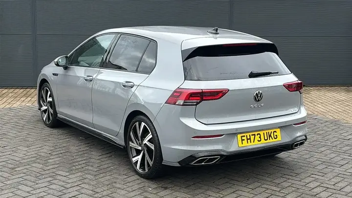 Volkswagen Golf 2024 photo 3