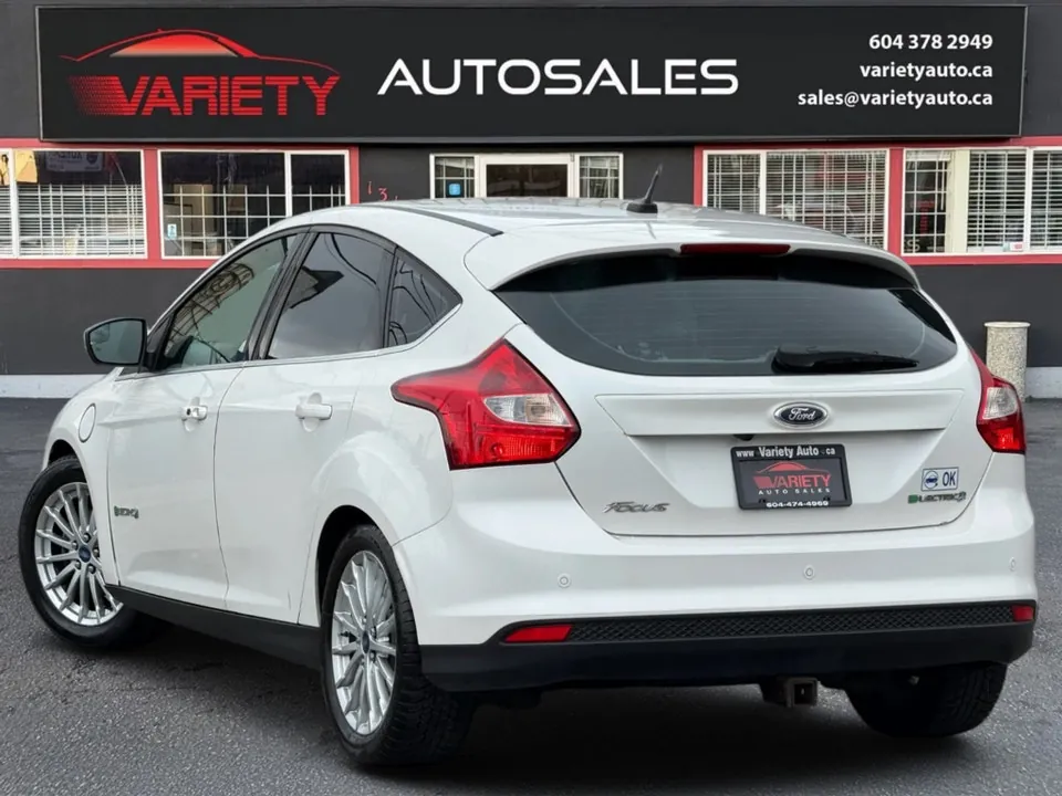 Ford Focus 2012 photo 3