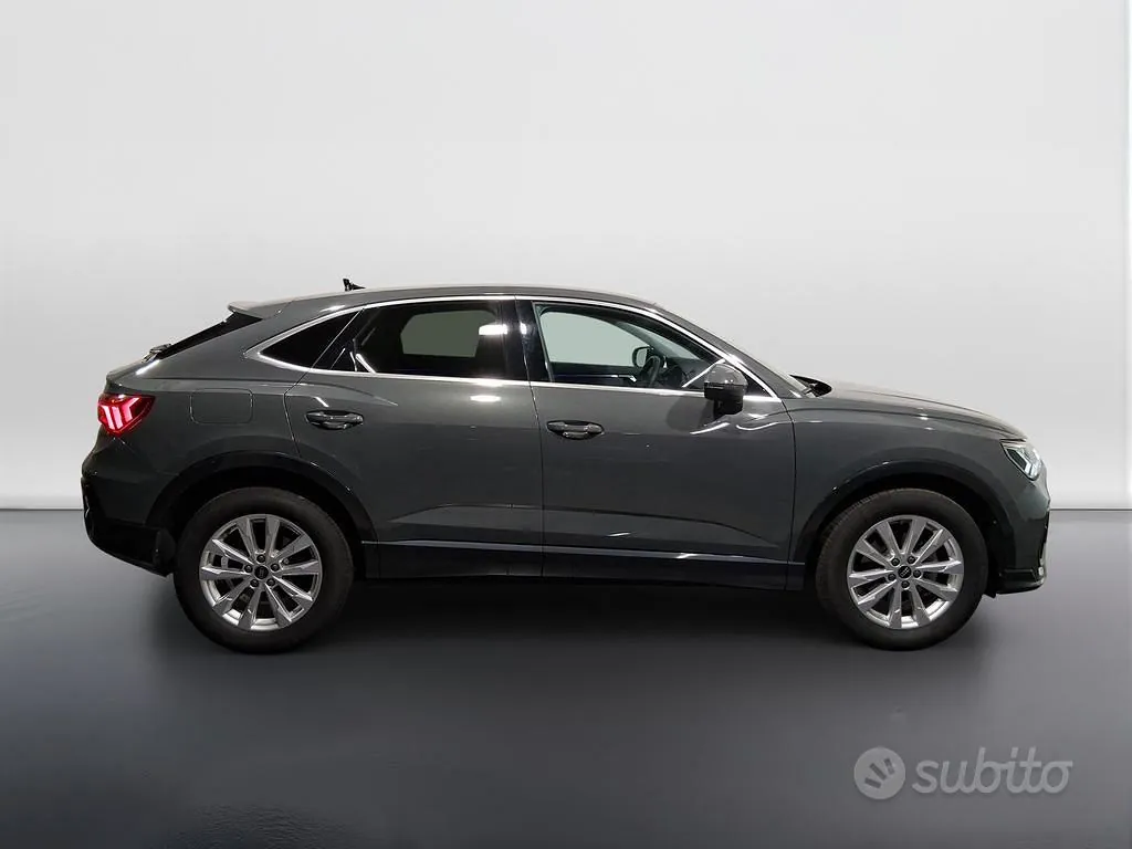 Audi Q3 2025 photo 3