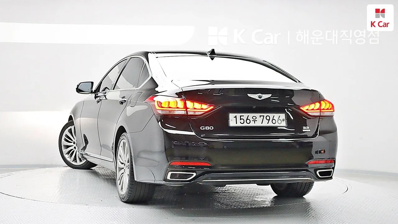 Genesis G80 2017 photo 2