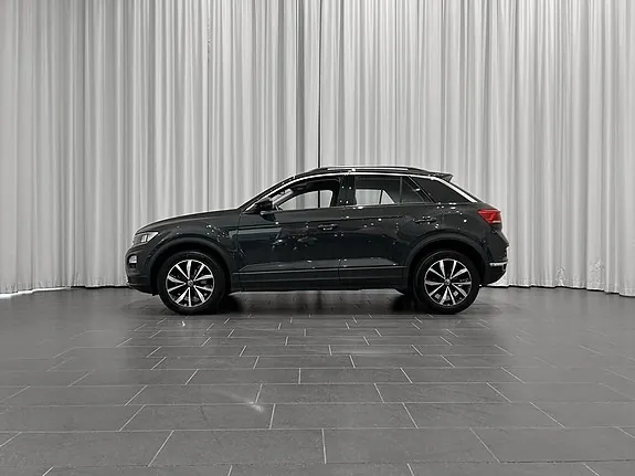 Volkswagen T-Roc 2021 photo 2