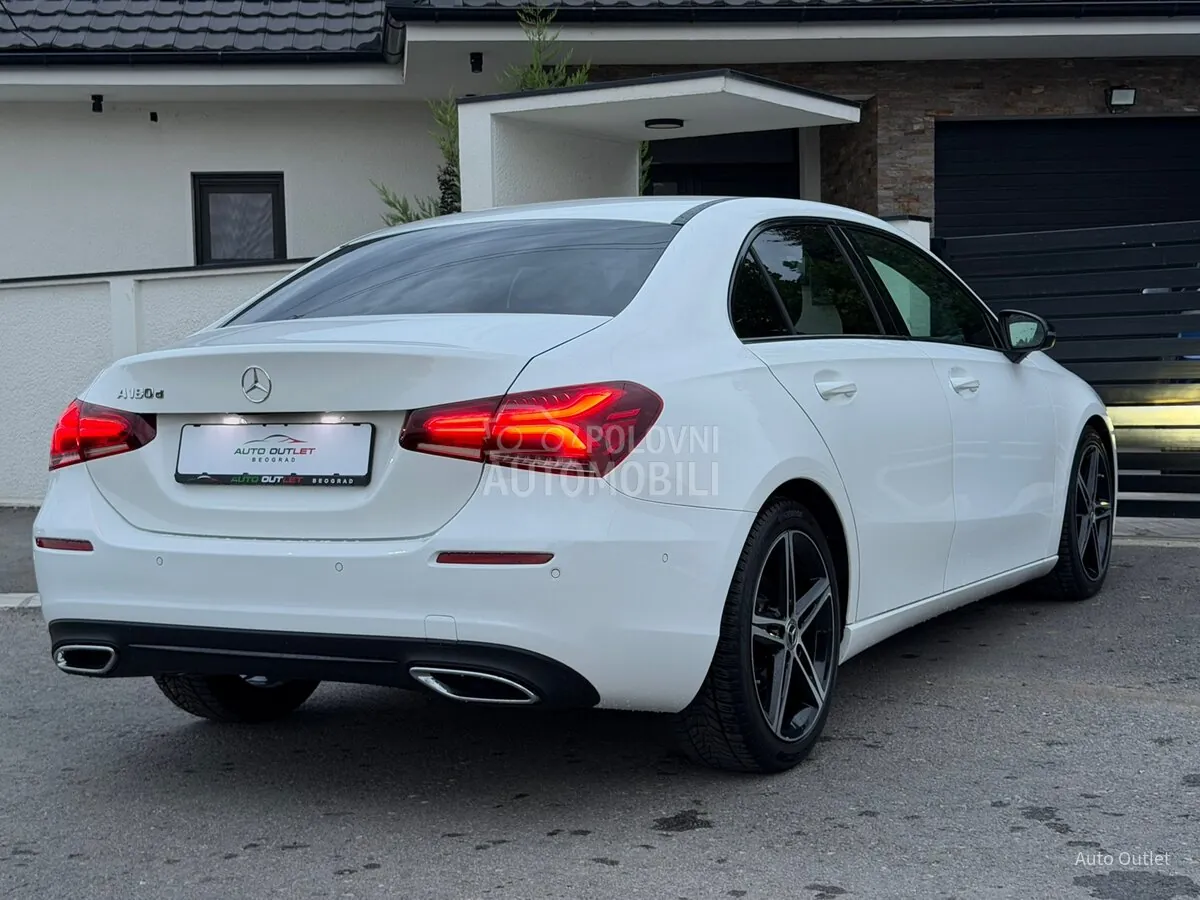 Mercedes-Benz A180 2022 photo 5