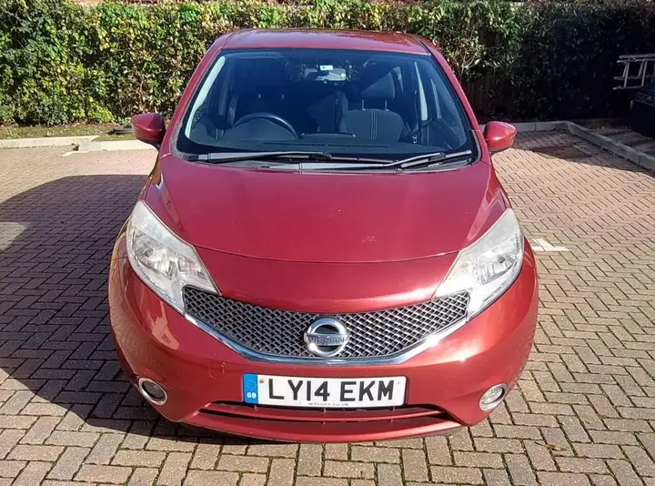 Nissan Note 2014 photo 2