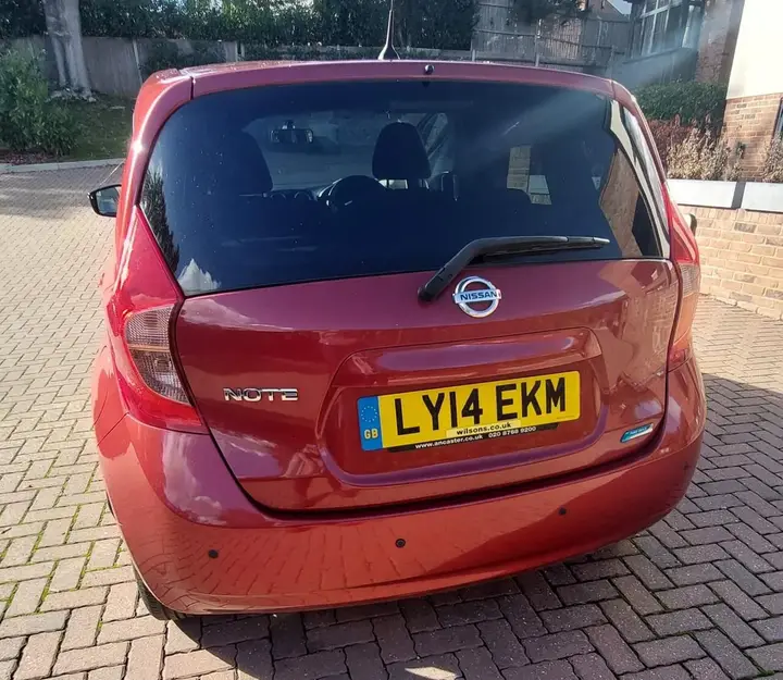 Nissan Note 2014 photo 3