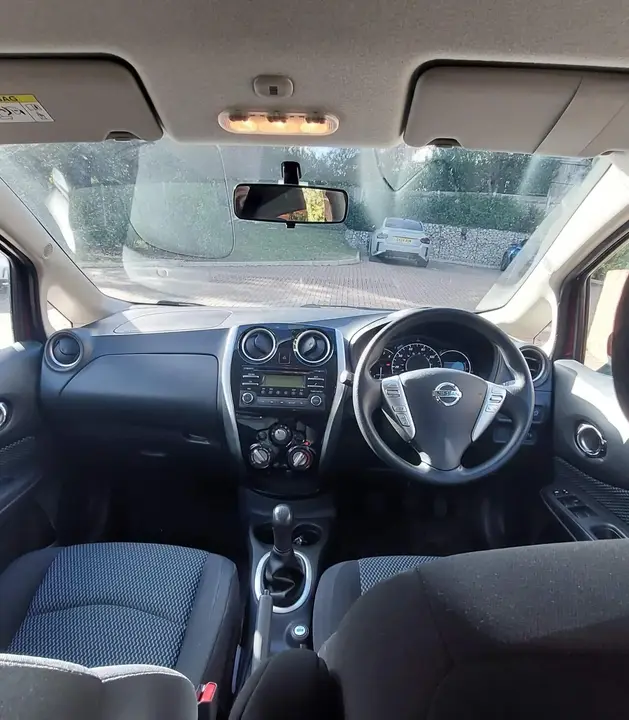 Nissan Note 2014 photo 5