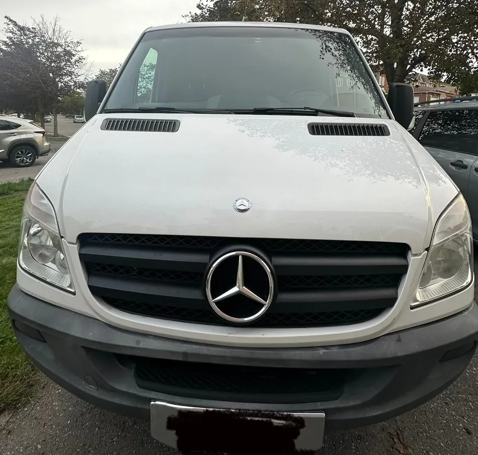 Mercedes-Benz Sprinter 2012 photo 2
