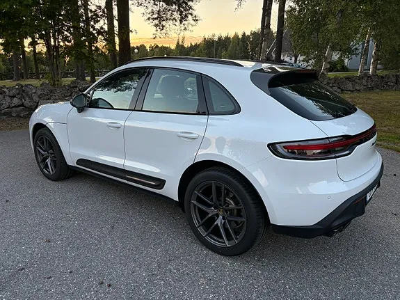 Porsche Macan T 2024 photo 4