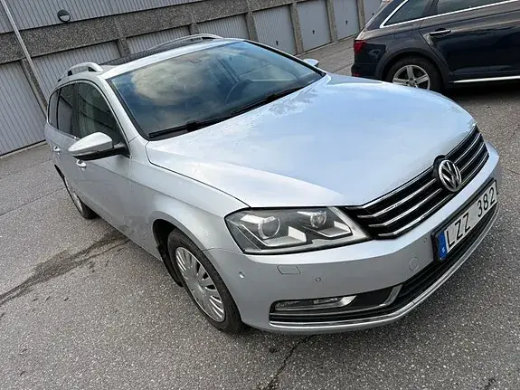 Volkswagen Passat 2012 photo 4