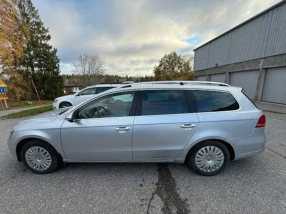 Volkswagen Passat 2012 photo 3