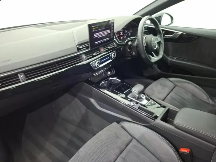 Audi A5 2023 photo 5