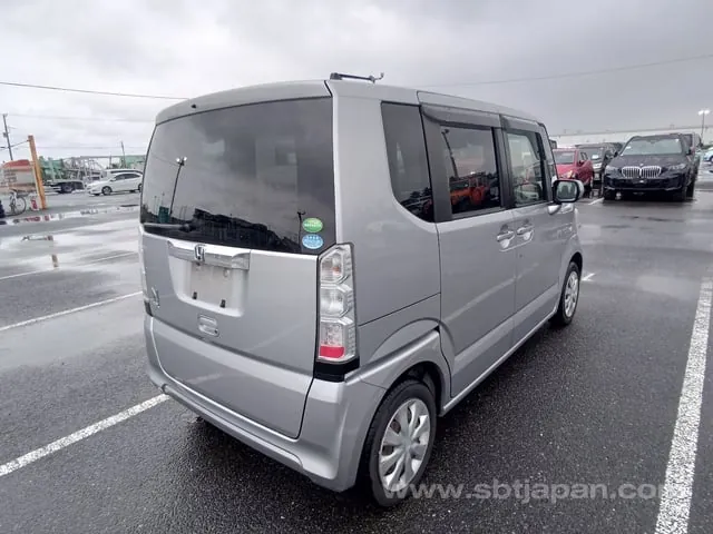 Honda N Box C 2017 photo 4