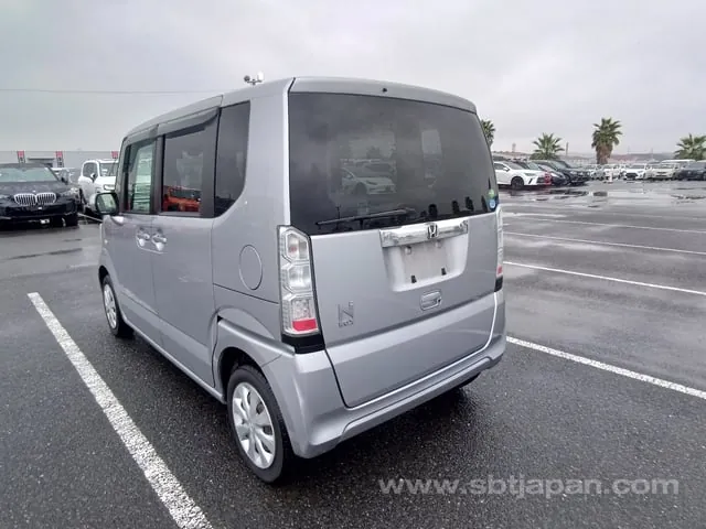 Honda N Box C 2017 photo 3