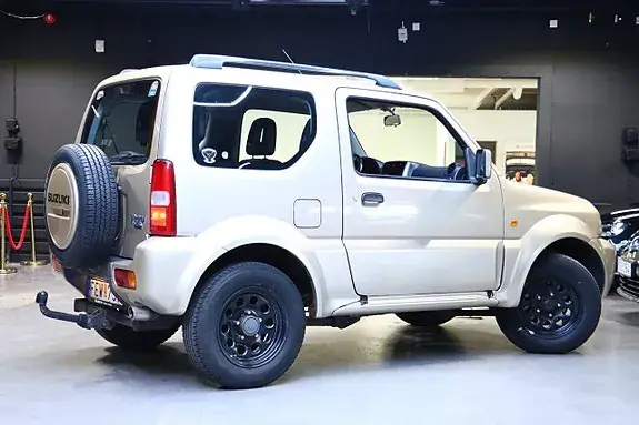 Suzuki Jimny 2007 photo 4