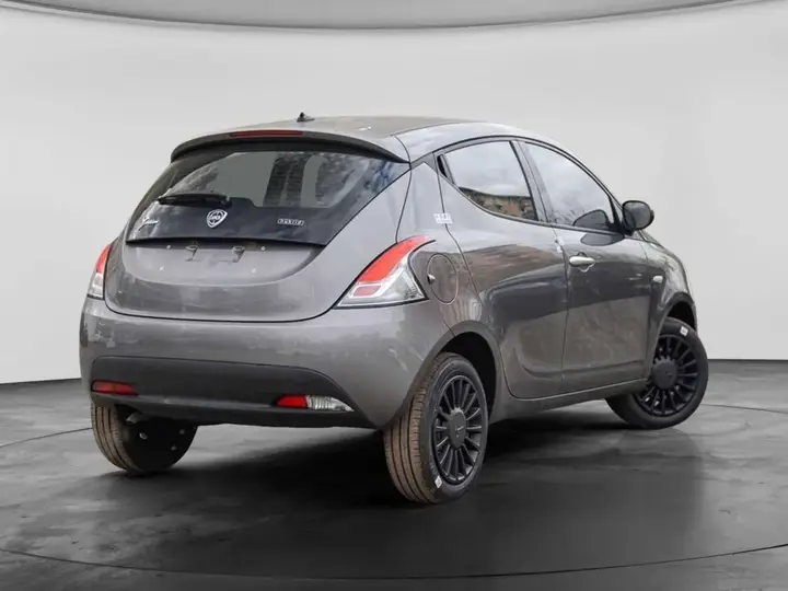 Lancia Ypsilon 2023 photo 3