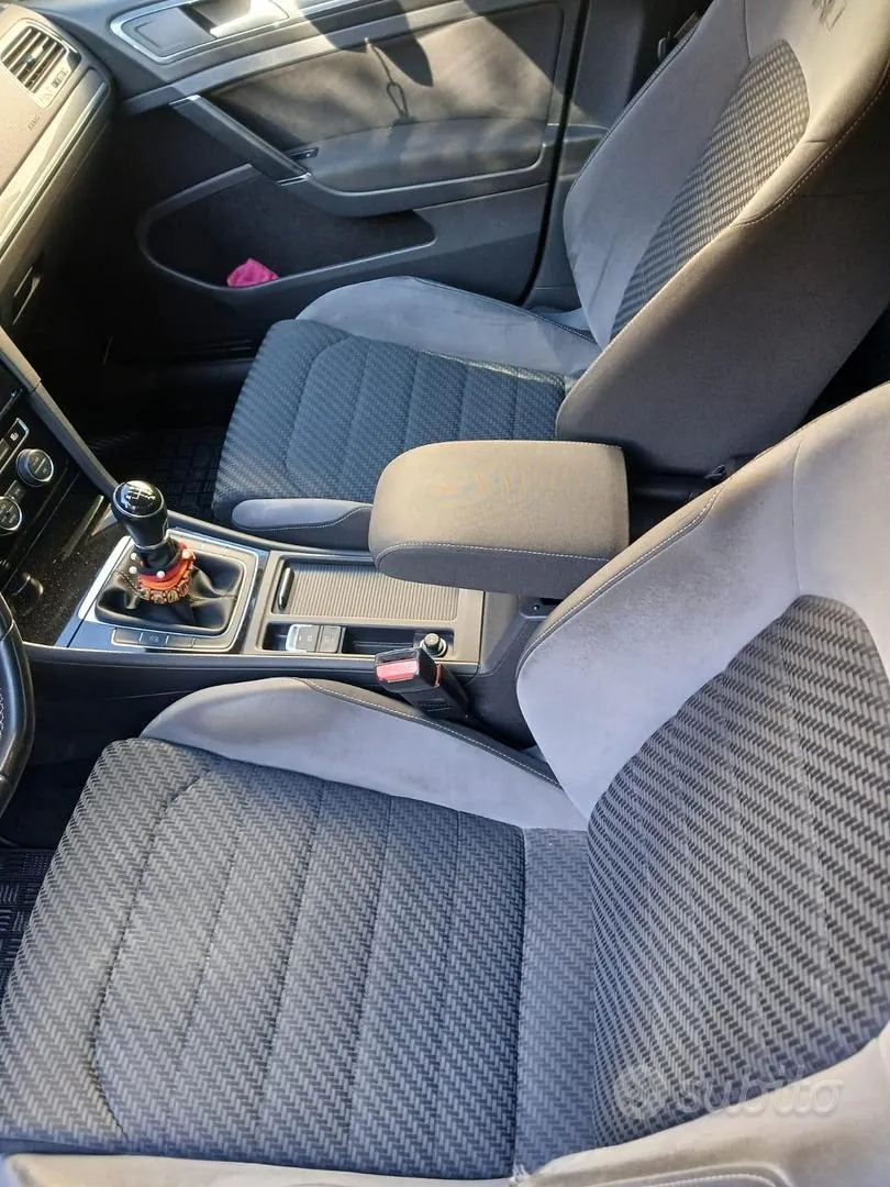 Volkswagen Golf 2018 photo 3
