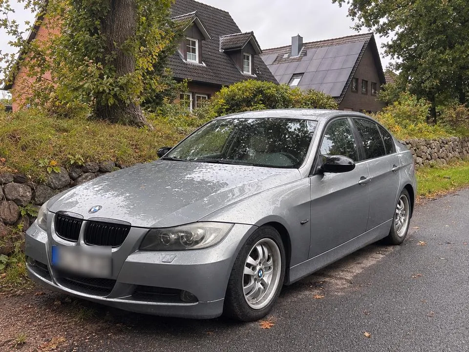 BMW E90