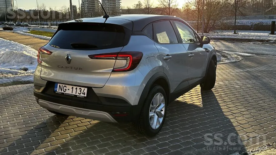 Renault Captur 2022 photo 3