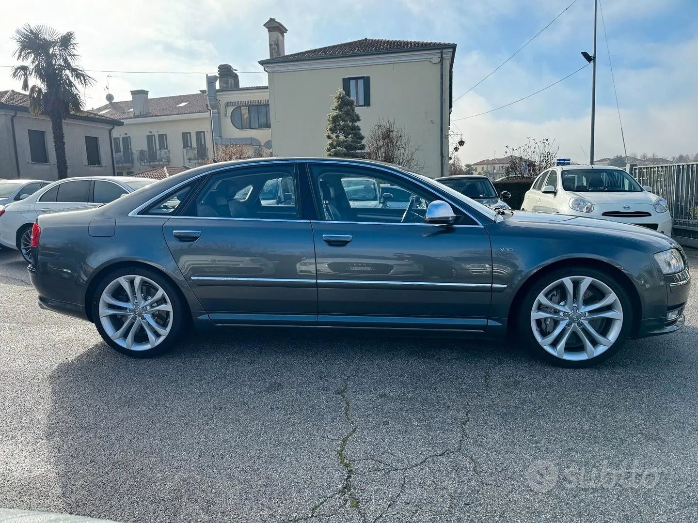 Audi A8 2008 photo 4