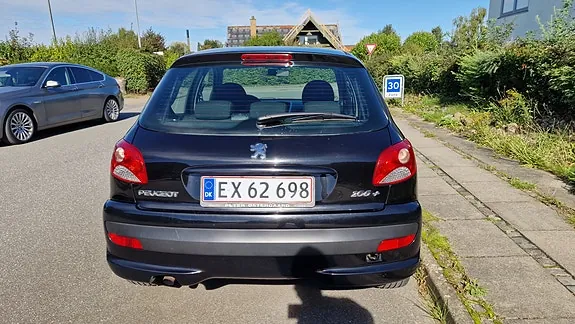 Peugeot 206 2010 photo 4