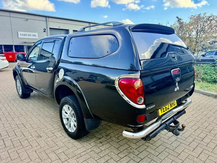 Mitsubishi L200 2012 photo 4