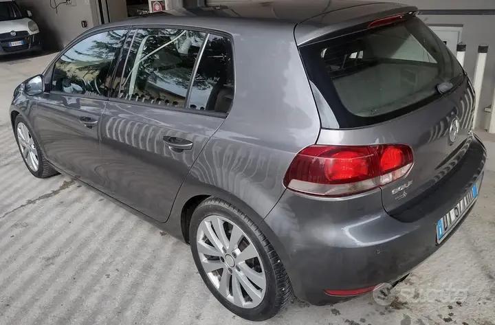 Volkswagen Golf 2009 photo 2
