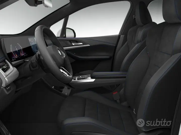 BMW 218I photo 2