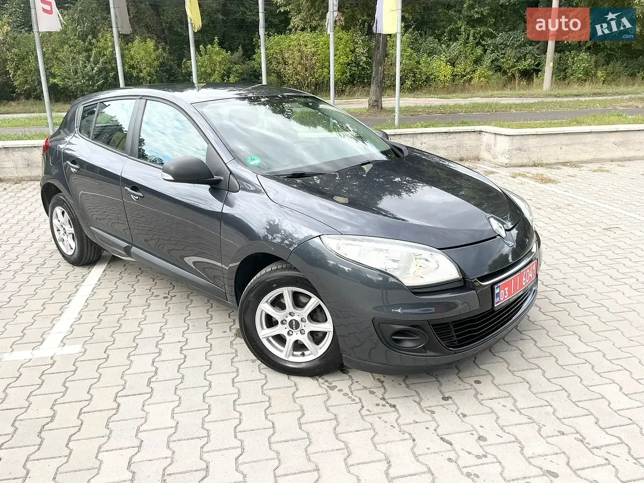 Renault Megane 2012 photo 2