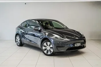 Tesla Model Y 2022 photo 2