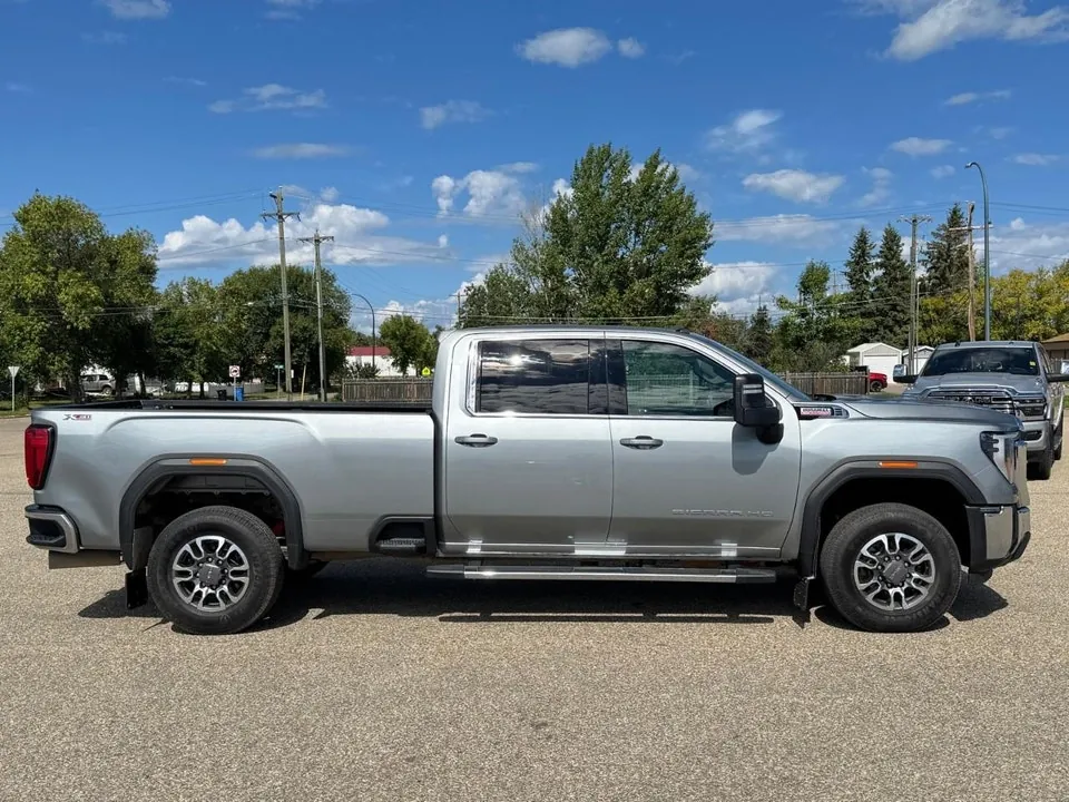 GMC Sierra 3500Hd 2024 photo 3