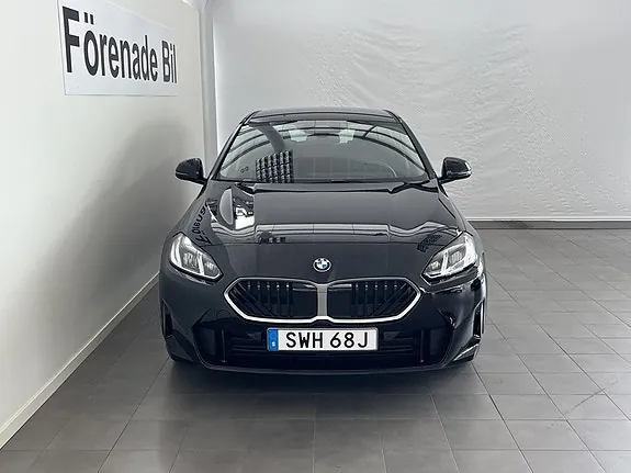 BMW 120 2026 photo 3